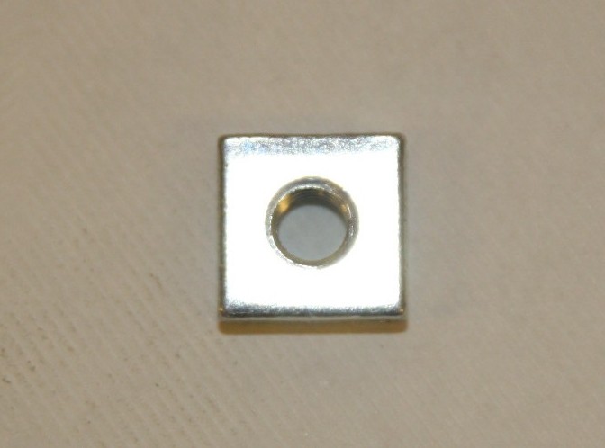 Firkantmutter M4